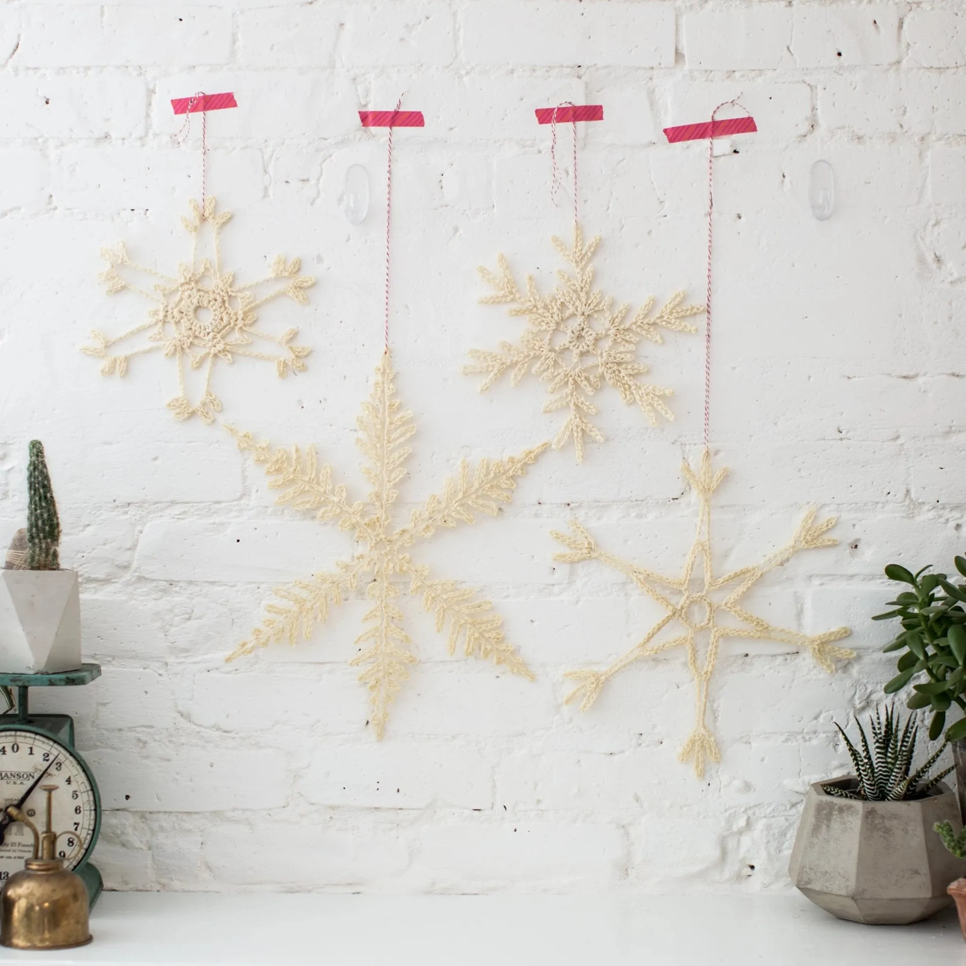 Giant Crocheted Snowflake Kit